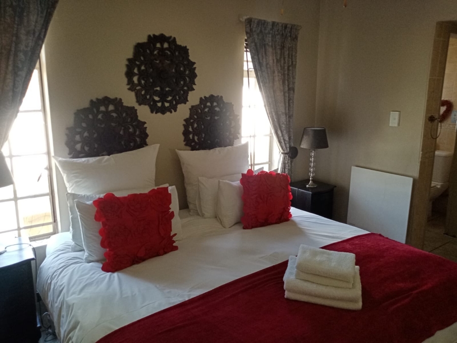 4 Bedroom Property for Sale in Parys Free State